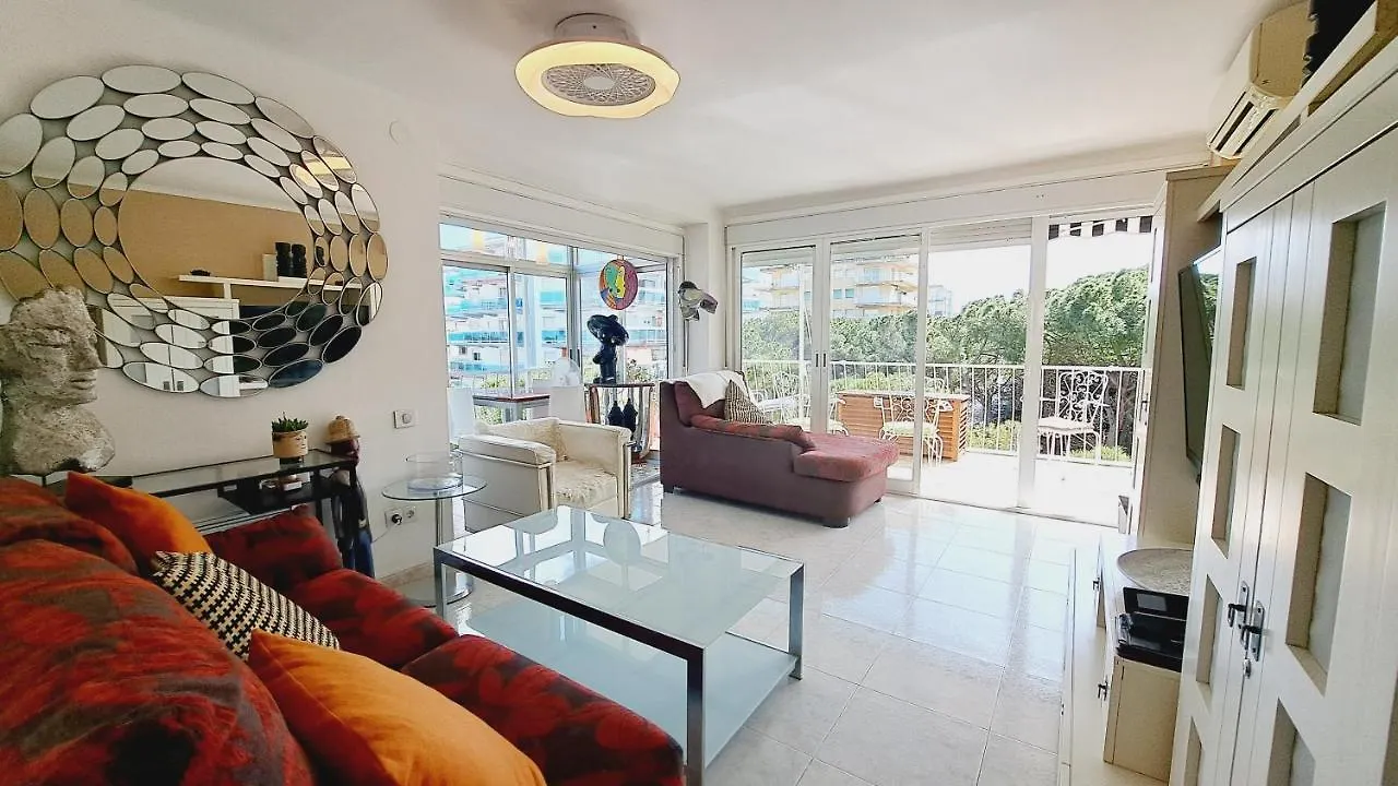 Apartamentos Saint Malo Familidays Salou Spain